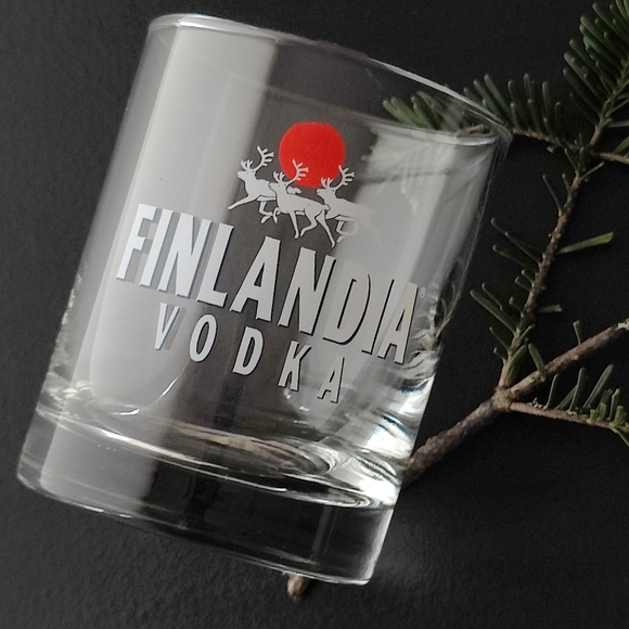 3 lowball Finlandia Vodka lowball vodka glasses | from the 90s 🎁🦌🎄 - Picture 7 of 7